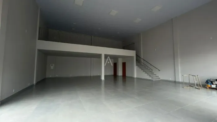 Sala Comercial para aluguel no Bairro NEVA em CASCAVEL por R$ 6.500,00