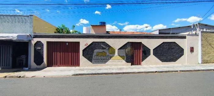 Casa com 3 dormitórios à venda, 309 m² por R$ 400.000,00 - Recanto do Sol - Uberaba/MG