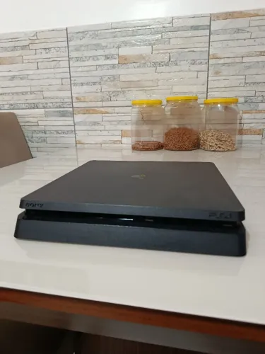 Ps4 slim 500gb,para conserto ou retirada de peças.