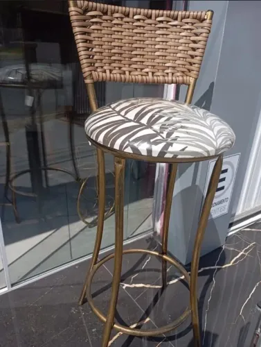 Banqueta Estofada