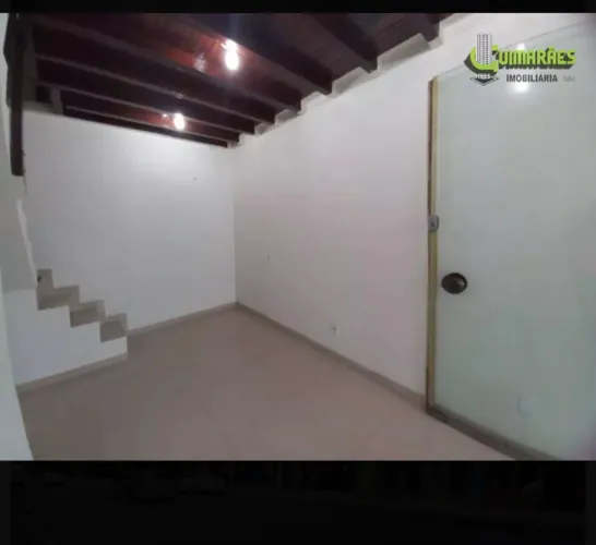 Loja em GALERIA COMPOSTA POR SALÃO E MESANINO COM BANHEIRO -