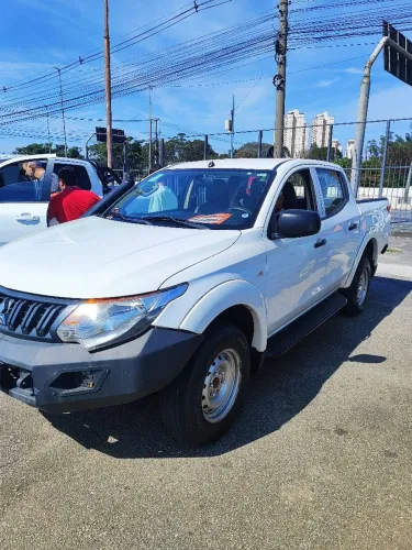 Mitsubishi L200 Triton Sport GL 2.4 Diesel 2023