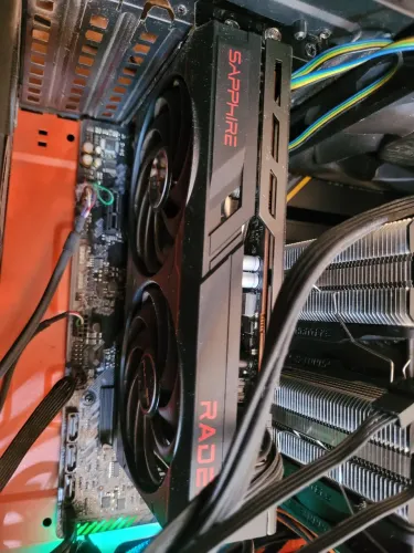 Placa de vídeo RX 6600 Sapphire Pulse 8 Gigas 