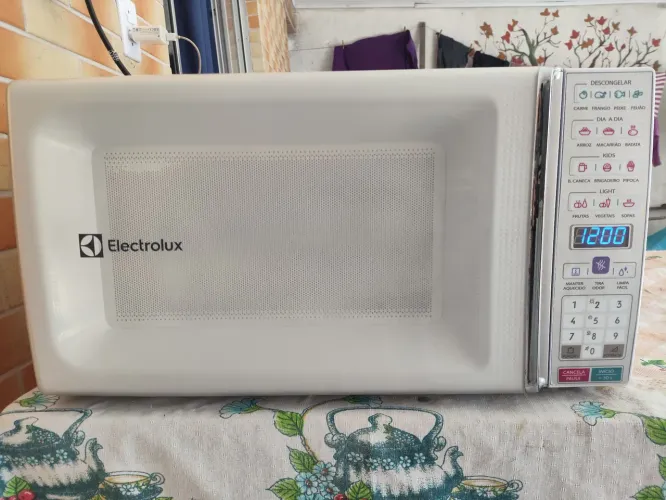 Microondas Electrolux,34 lts,110 volts, entrego e dou garantia