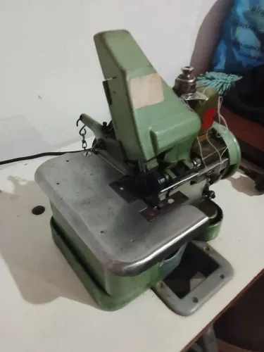Máquina de costura