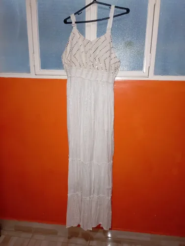 Vestidos novos