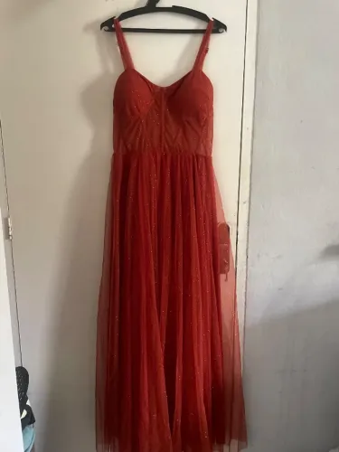Brechó de roupas e sapatos 