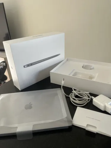 MacBook Air M1 8g Ram 256 ssd
