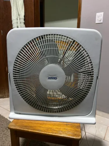 Vendo circulador de ar ARNO