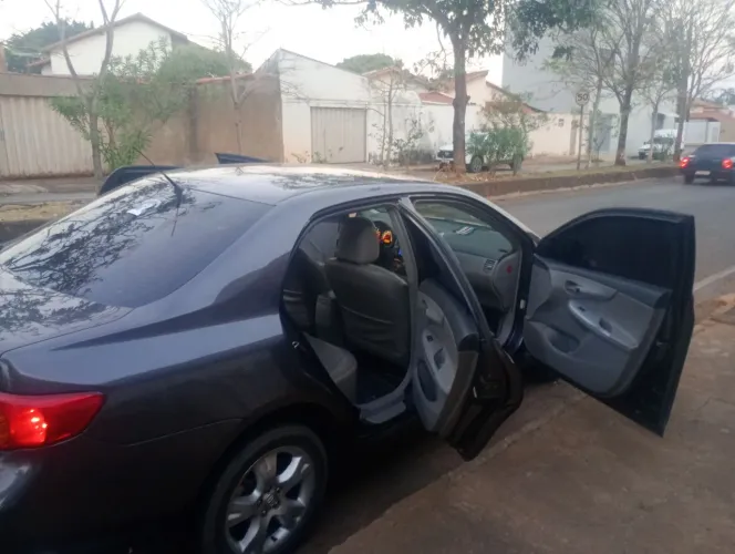 Toyota Corolla XEI 2.0 Flex 16V Aut. 2011