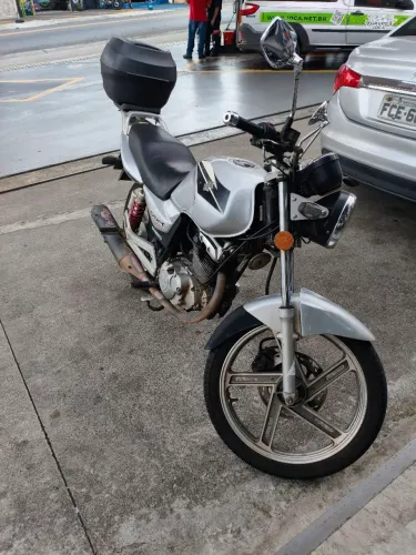 Suzuki GSR 125. 2015