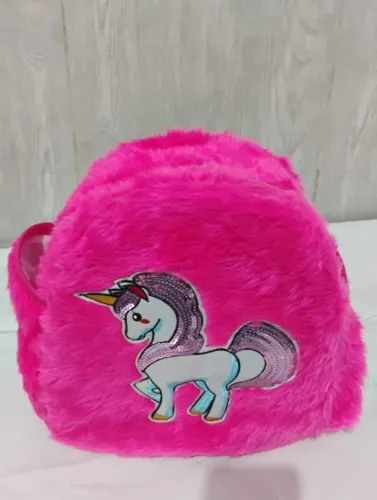 Mochilas infantil artesanal detalhes em couro