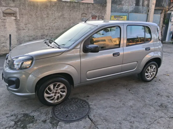 Fiat Uno Attractive 1.0 EVO Fire Flex 8V 5P 2019