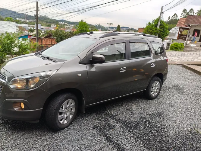 Chevrolet Spin LTZ 1.8 8V Econo.flex 5P Aut. 2014