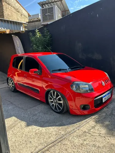 Fiat Uno Sporting 1.4 EVO Fire Flex 8V 4P 2013