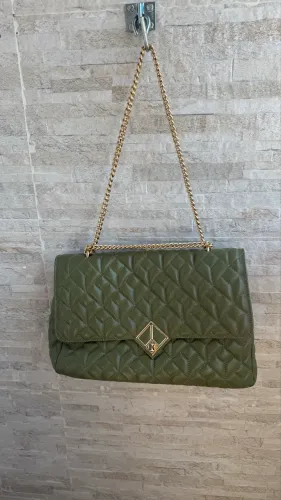 Bolsa Luzia Barcelos nunca usada