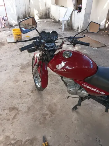 Vendo moto titan 150 2004 2005