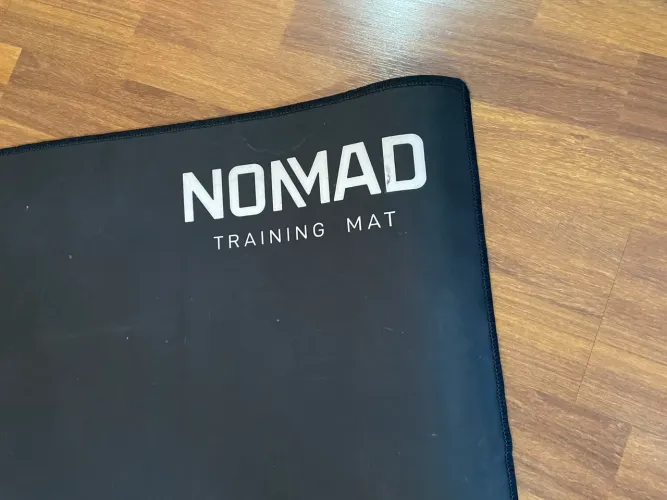 Tapete Nomad para rolo de treino de bike