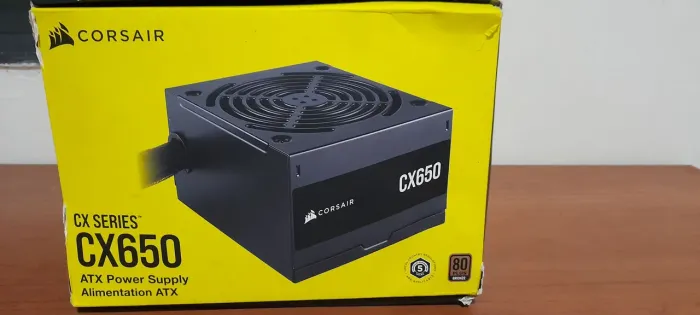 Fonte Corsair 650Wats