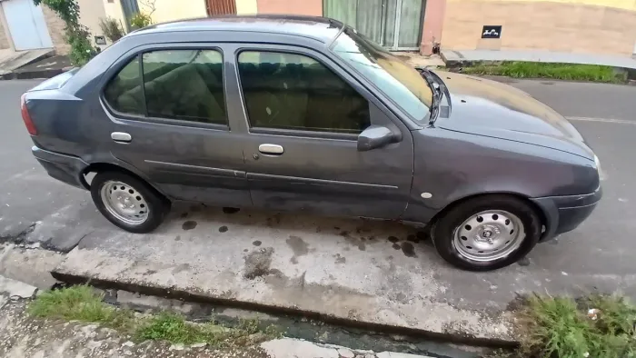 Ford Fiesta Sedan Street 1.6 8V 4P 2002