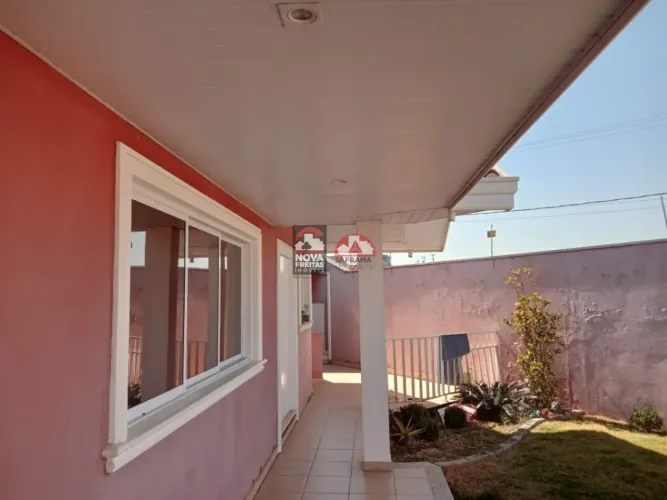 VENDE-SE LINDA CASA NO VILA DAS FLORES EM SÃO JOSÉ DOS CAMPOS