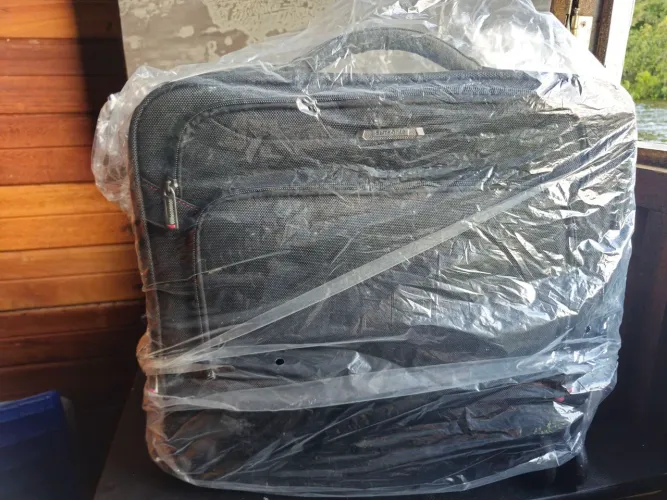 Bolsas com rodas sansonaite 