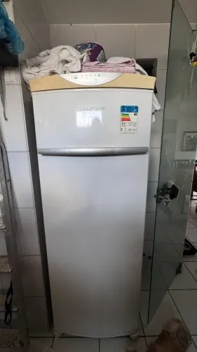 Geladeira Brastemp Flex Frost Free 228L | Excelente Funcionamento