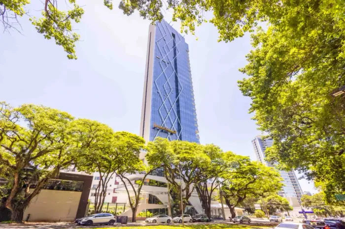 El Cielo Maringá - Um Ícone de Luxo com Vista Eterna para o Parque do Ingá e Catedral