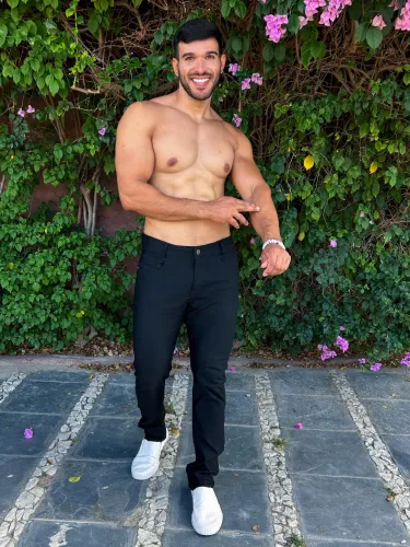 Calça brim esporte fino preto