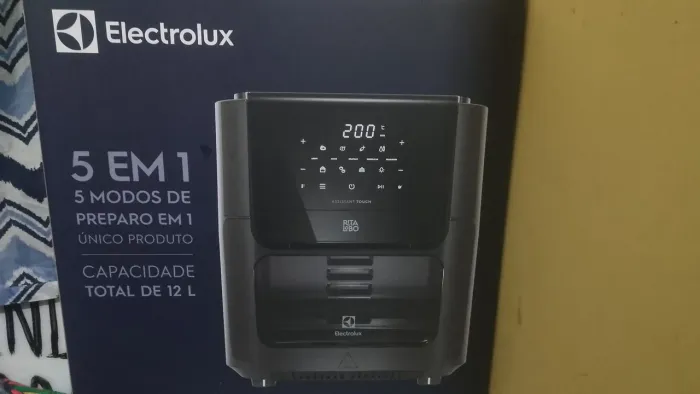Airfryer 5 em 1 Eletrolux nova usada 1 vez