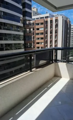 Imóvel para venda com 3 quartos Suíte 2 Vagas Próximo ao Mar em Praia da Costa - Vila Velh
