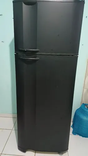 Vende-se geladeira 