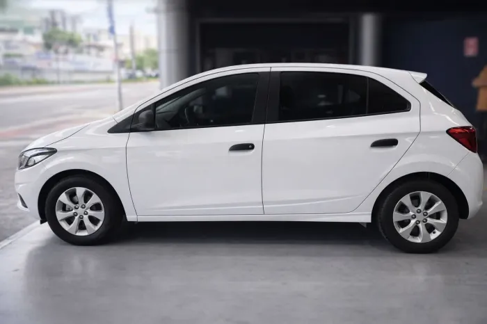 Chevrolet Onix JOY Hatch 1.0 8V Flex Mec. 4P 2019