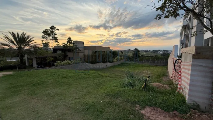 Venda de Terreno em Condomínio de Luxo em Campinas-SP - Residencial Jatibela: 960,40 m² de
