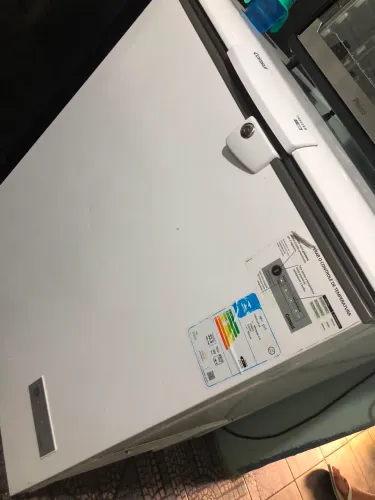 Vende-se frigobar em excelente estado