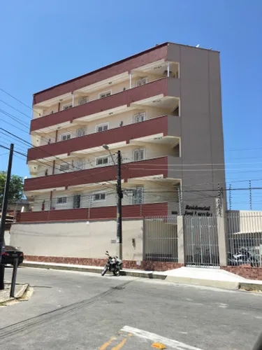 Alugo Apartamento de Dois Quartos no Montese