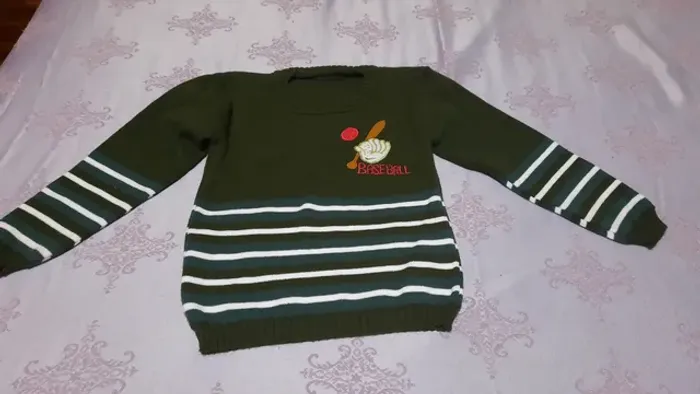 Malha grossa. Tam 3 a 4 anos. Nova. 35,00