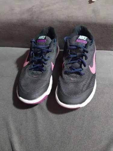 Tênis Nike flex experiência RN 4