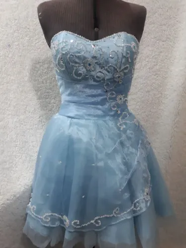 Vestido Tomara que caia curto azul bebê