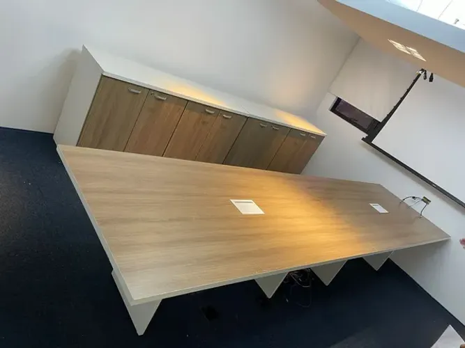 MOVEIS DE ESCRITÓRIO Mesa de reunião 4,00X1,20 nova****leia a descrição****