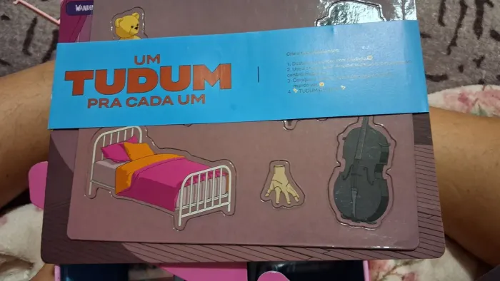 Cenário magnético Wandinha