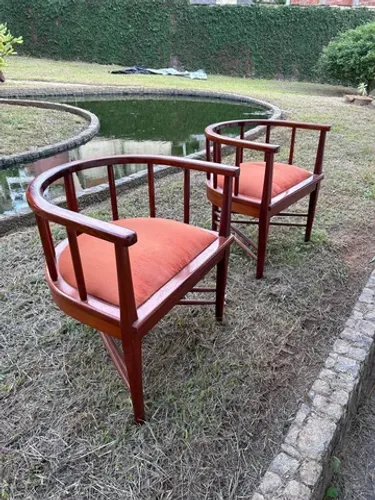 Cadeiras em mogno maciço