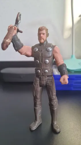 Boneco Thor 15cm