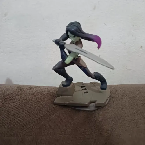 Boneco Gamora Marvel Disney Infinity
