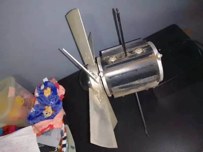 Motor Elétrico 220V.  0,5 cv,  1.700 rpm mono