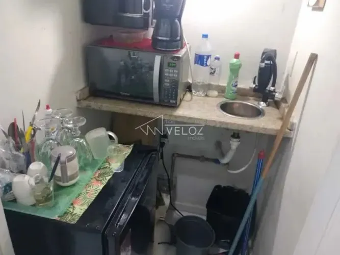 Apartamento : / Residencial / Glória