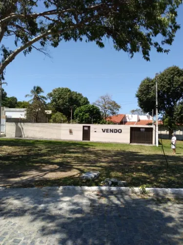 Vendo Casa na Atalaia Nova com piscina, em ótima localização, bem tranquila 