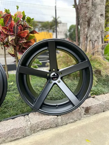 Jogo de Rodas Giovanna Kilis P/ Camaro 5x120 - 22x9 e 22x12 