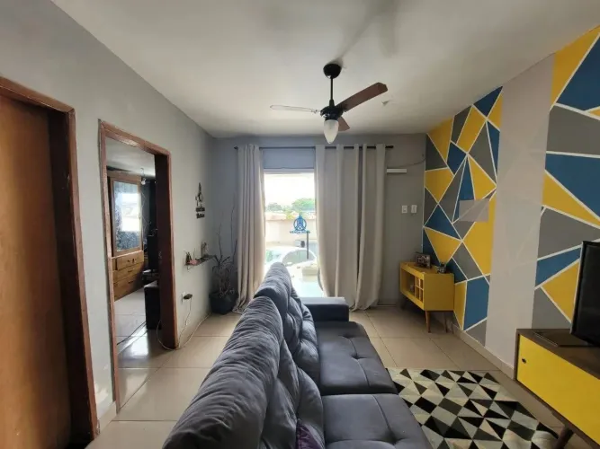 Casa à Venda - 2 Quartos -180m² - Leticia BH