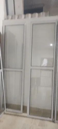 Porta de correr de alumínio 